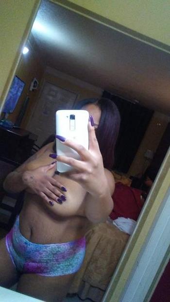 , 19  female escort, Denton
