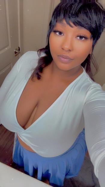 Suga , 25  female escort, Denton