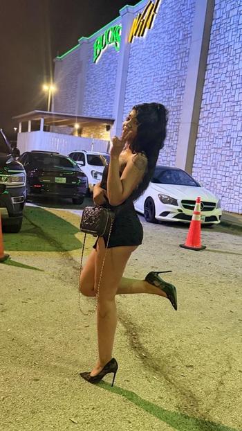 469-896-7023, 23  female escort, Denton
