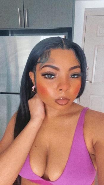 Miami, 26  female escort, Denton