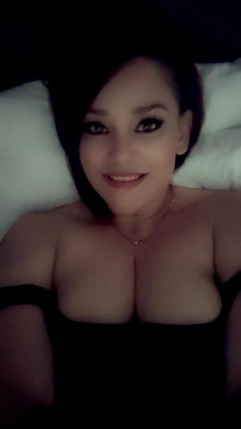 Bonnie, 41  female escort, Denton